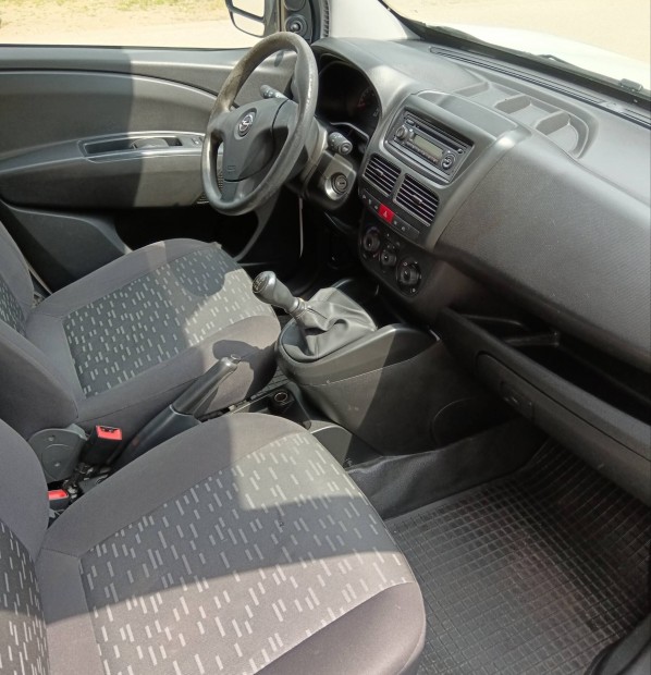 Opel Combo D 1.3 cdti  