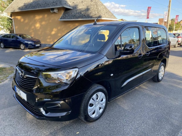 Opel Combo Life 1.2 T Enjoy XL Magyar! Első tul...