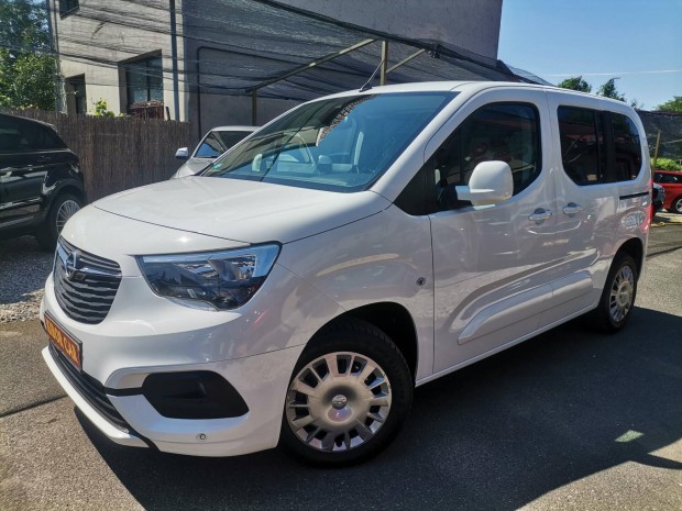 Opel Combo Life 1.2 T Enjoy (7 személyes ) M.o....