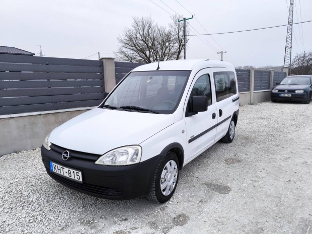 Opel Combo Tour 1.4 Dupla tolajts! Csere-besz...