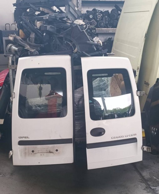 Opel Combo csomagtr ajtk
