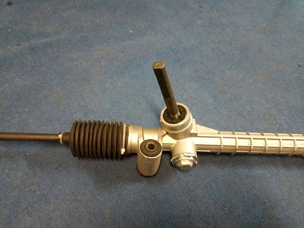 Opel Combo korm�nym�