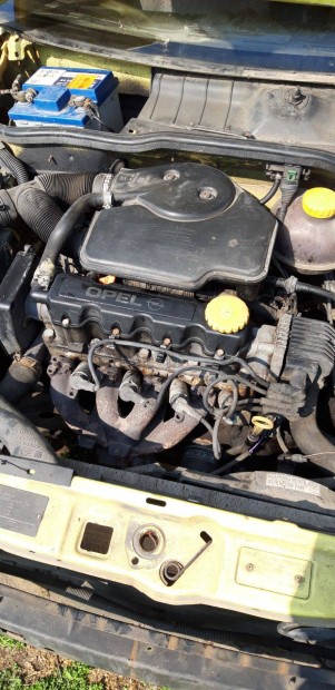 Opel Corsa 1.2 B komplett motor vltval elad