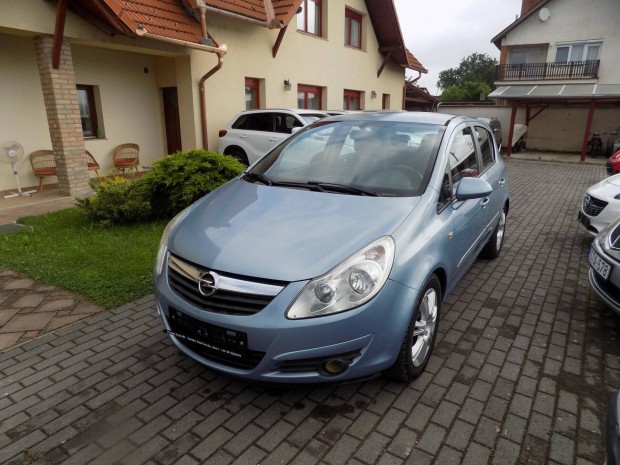 Opel Corsa 1.2 Cosmo