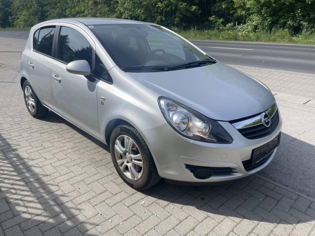 Opel Corsa 1.2 Cosmo