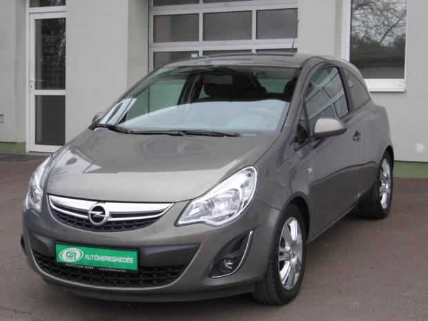 Opel Corsa 1.4 Cosmo Szervizk�nyv-Tempomat-�l�s...