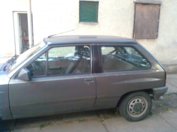 Opel Corsa A 3 ajts veg