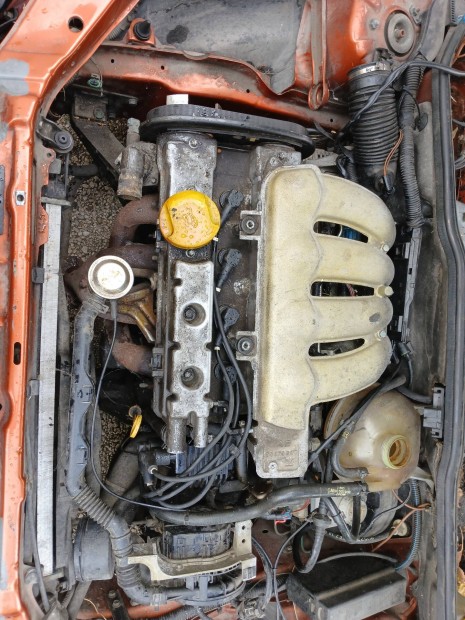 Opel Corsa B 16V 1.4i komplett motor