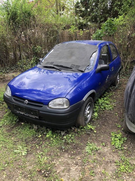 Opel Corsa B 1,2 egyben 