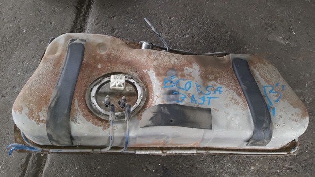 Opel Corsa B zemanyag Tank + zemanyag Szintjelz