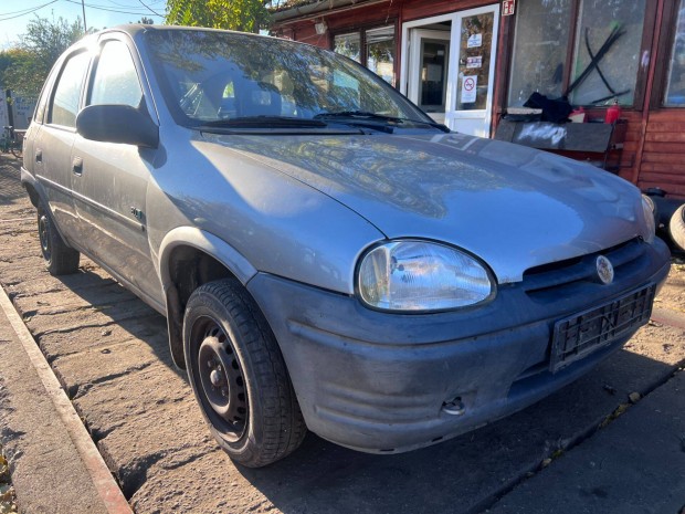 Opel Corsa B (1996) 1.2i X12SZ Alkatrszek #M3240