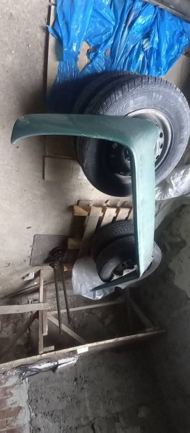 Opel Corsa B (3ajts) szrny