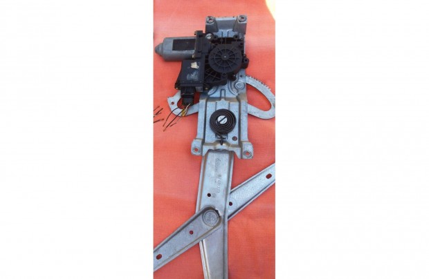 Opel Corsa B elektromos ablakemel�