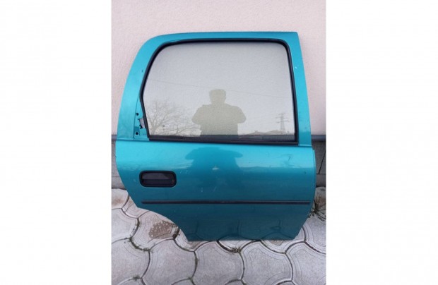 Opel Corsa B jobb h�ts� ajt�