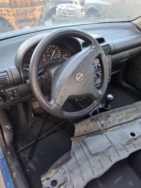 Opel Corsa B kormny 