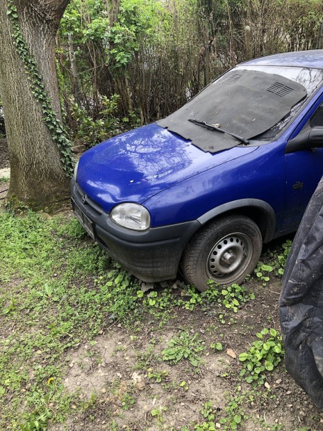Opel Corsa B megmaradt alkatrszek!