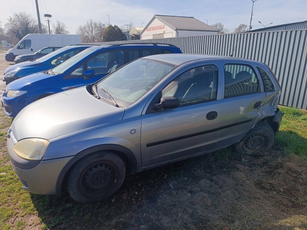 Opel Corsa C 1.0 Z10XE motor elad 