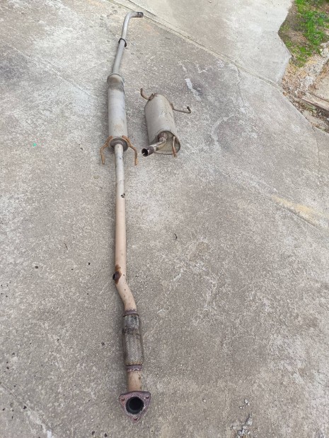 Opel Corsa C 1.0 komplett kipufog�