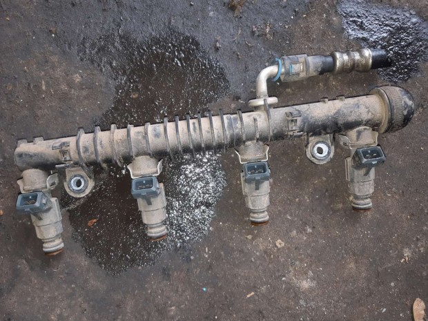 Opel Corsa C Injektor H�d