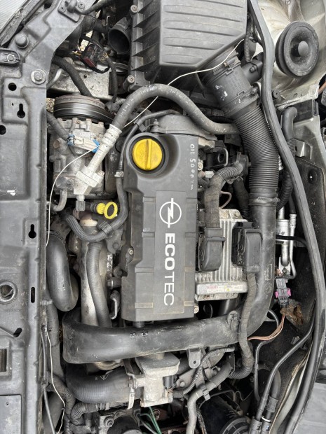 Opel Corsa C Meriva Combo 1.7 cdti Denso motor