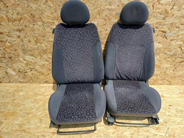 Opel Corsa C (2000-2010) Első Ülés Pár
