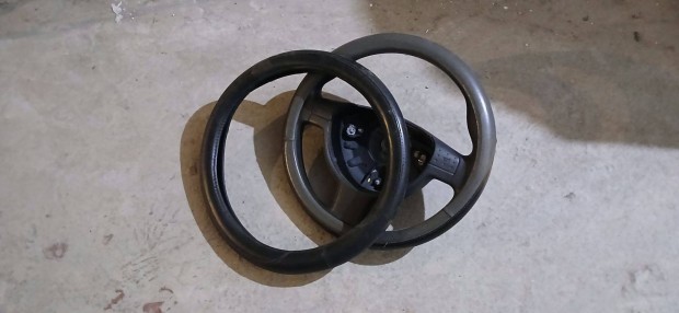 Opel Corsa-C / Meriva-A kormány