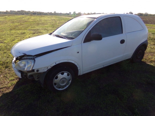 Opel Corsa C bontsra elad