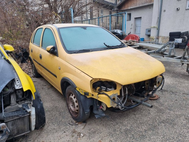 Opel Corsa C bontott alkatrszek 