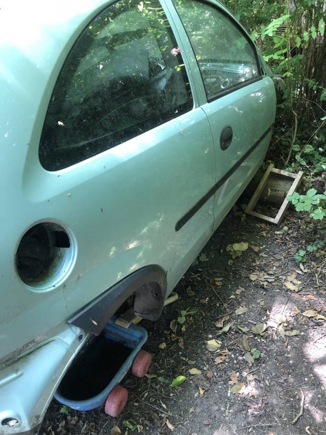 Opel Corsa C megmaradt alkatrészek