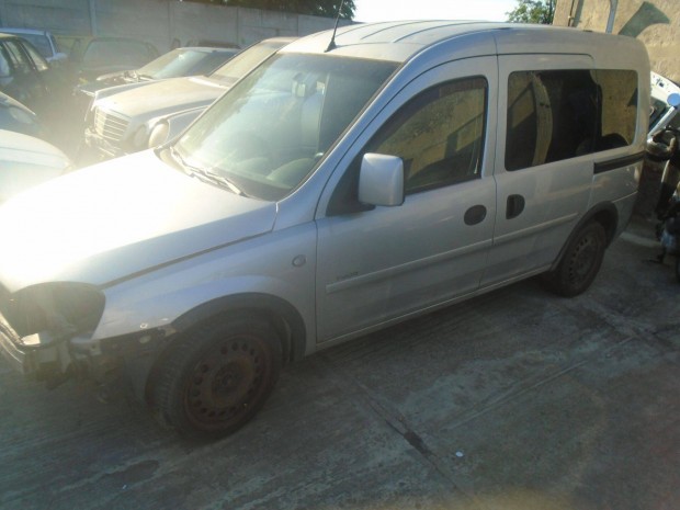 Opel Corsa Combo C bontott alkatrszek