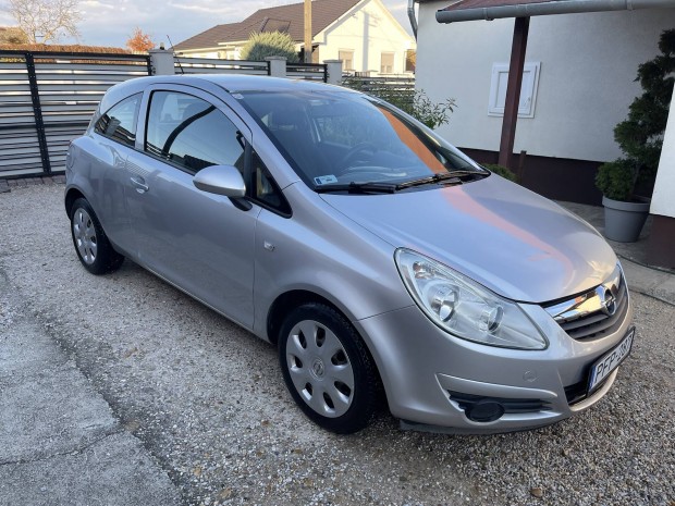 Opel Corsa D 1.0 Essentia