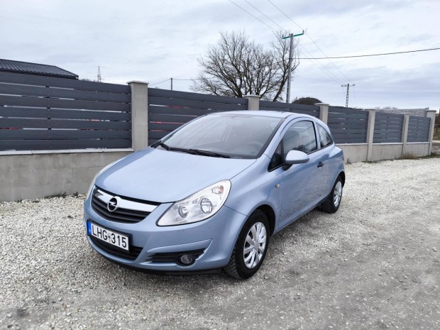 Opel Corsa D 1.0 Essentia Akcis ron! 101eKm!...