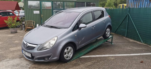 Opel Corsa D 1.2 111 Years