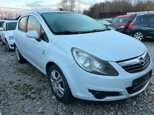 Opel Corsa D 1.2 Cosmo