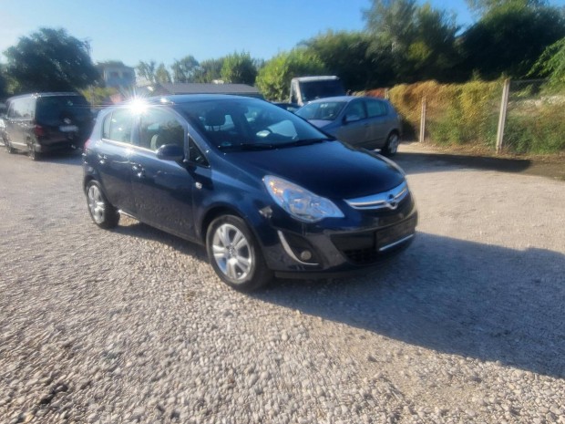 Opel Corsa D 1.2 Cosmo