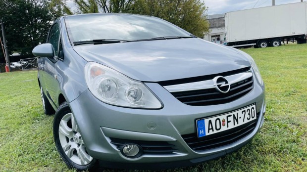 Opel Corsa D 1.2 Cosmo Klíma! Szervizkönyv!