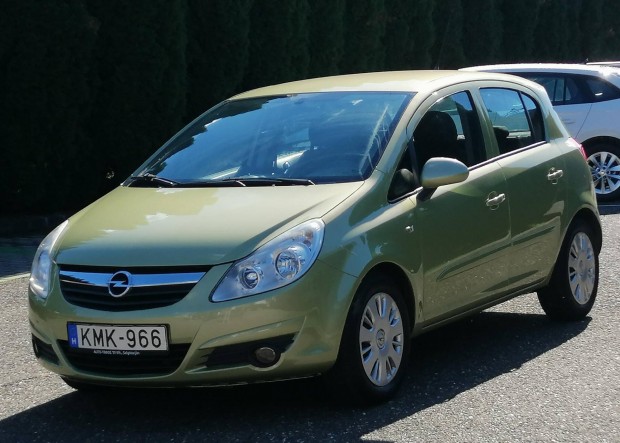 Opel Corsa D 1.2 Enjoy Benzines/140 E km!/Mo-i!...