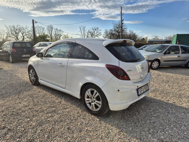 Opel Corsa D 1.2 Enjoy OPC line !!!