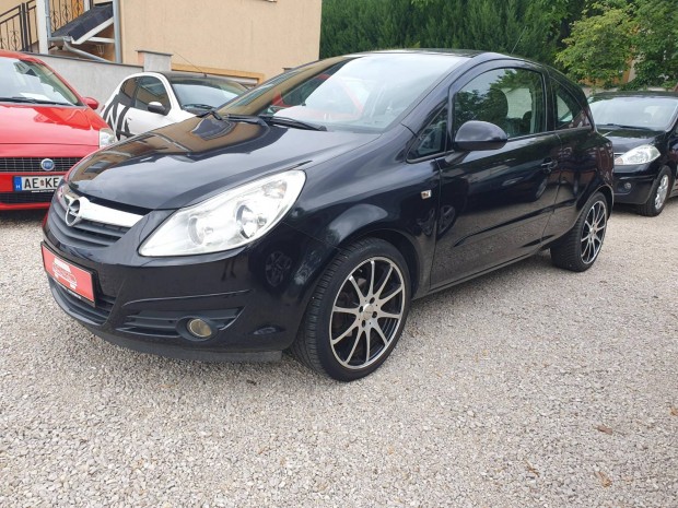 Opel Corsa D 1.2 Essentia