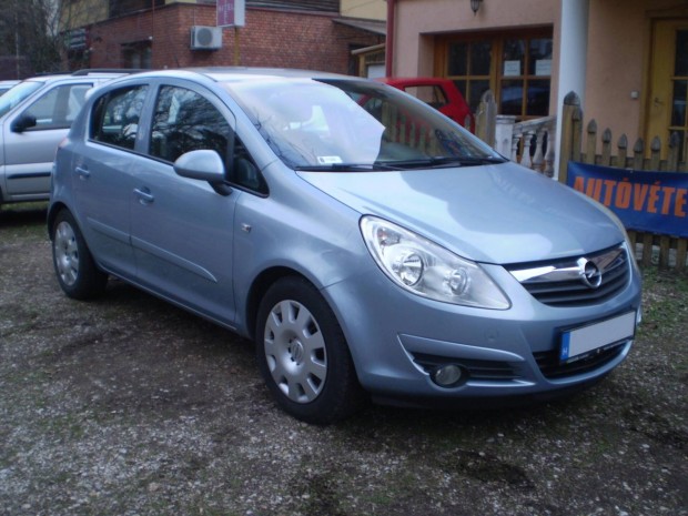 Opel Corsa D 1.2 Essentia Klíma Magyarországi