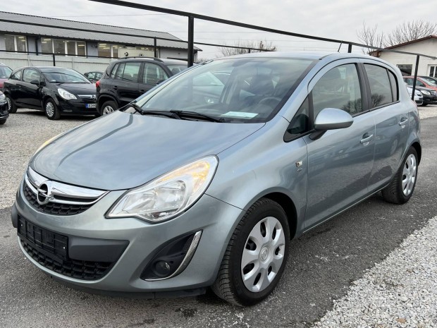 Opel Corsa D 1.2 Selection