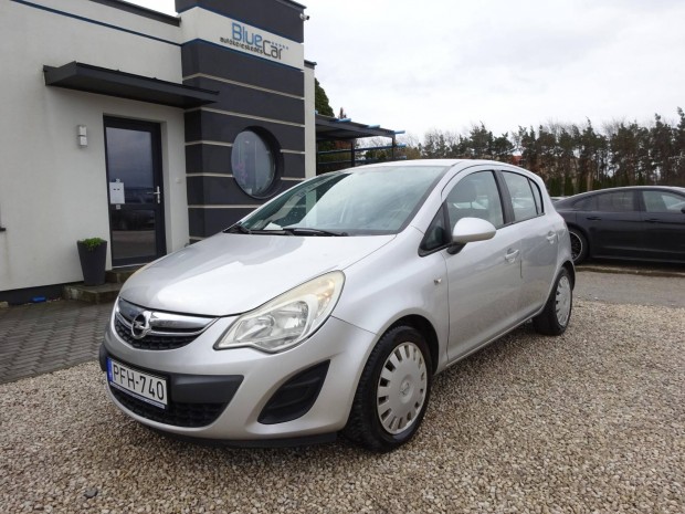 Opel Corsa D 1.4 Active Megbizhat� Benzines!