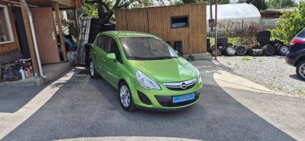 Opel Corsa D 1.4 Color Edition Téli-nyári kerék...