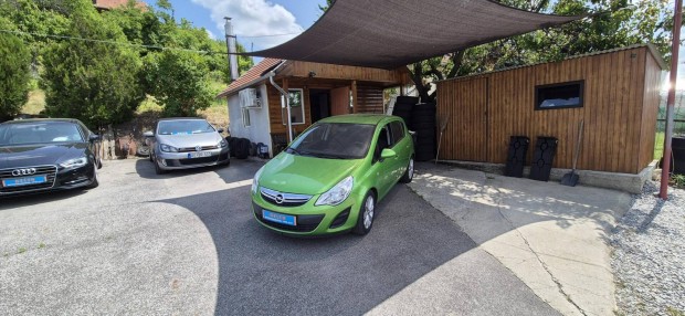 Opel Corsa D 1.4 Color Edition Tli-nyri kerk...