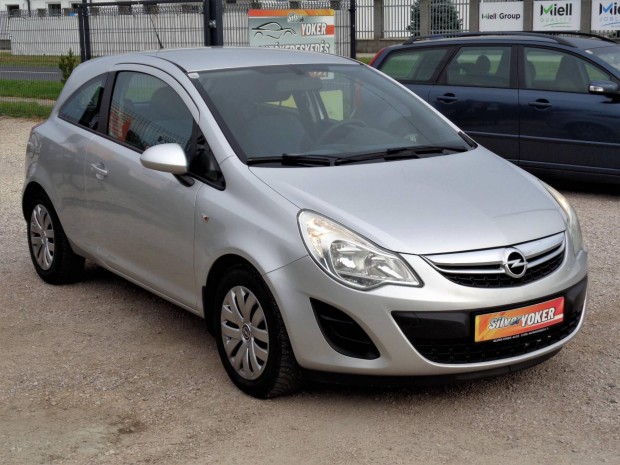 Opel Corsa D 1.4 Color Edition Tempomat Multiko...