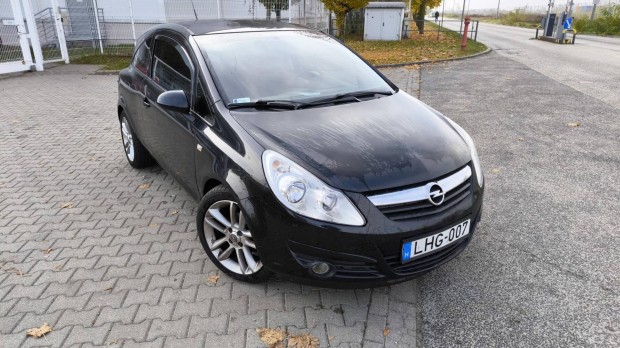 Opel Corsa D 1.4 Cosmo (Automata)