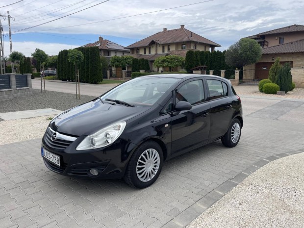 Opel Corsa D 1.4 Enjoy