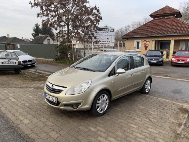 Opel Corsa D 1.4 Enjoy