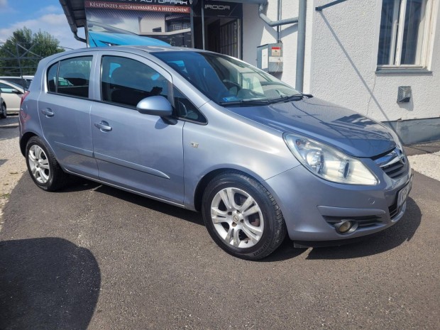 Opel Corsa D 1.4 Enjoy Sok Mszakival! Klmval...