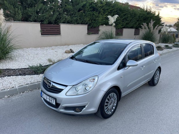 Opel Corsa D 1.4 Enjoy magyarorszagi 1.tulajdon...